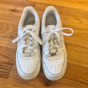 White Low Too Nike Air Force 1